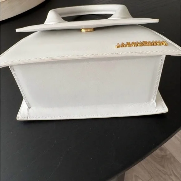 Jacquemus White Leather bag: Le Chiquito Moyen - Picture 3 of 5